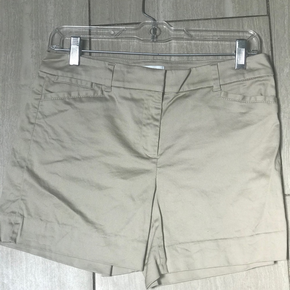 🛍🛍🛍WHITE HOUSE BLACK MARKET SHORTS🛍🛍🛍